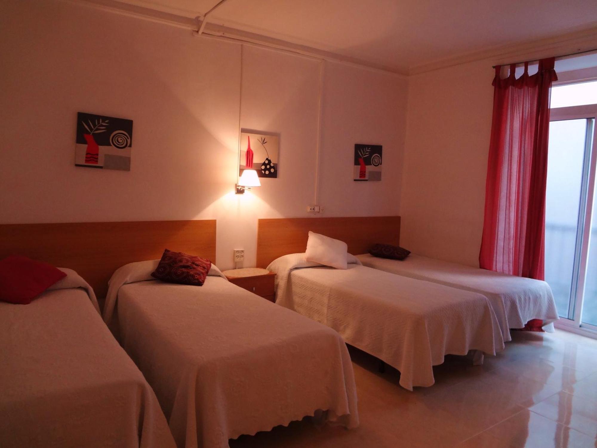 Pension Dani - Barcelona — Photos 2